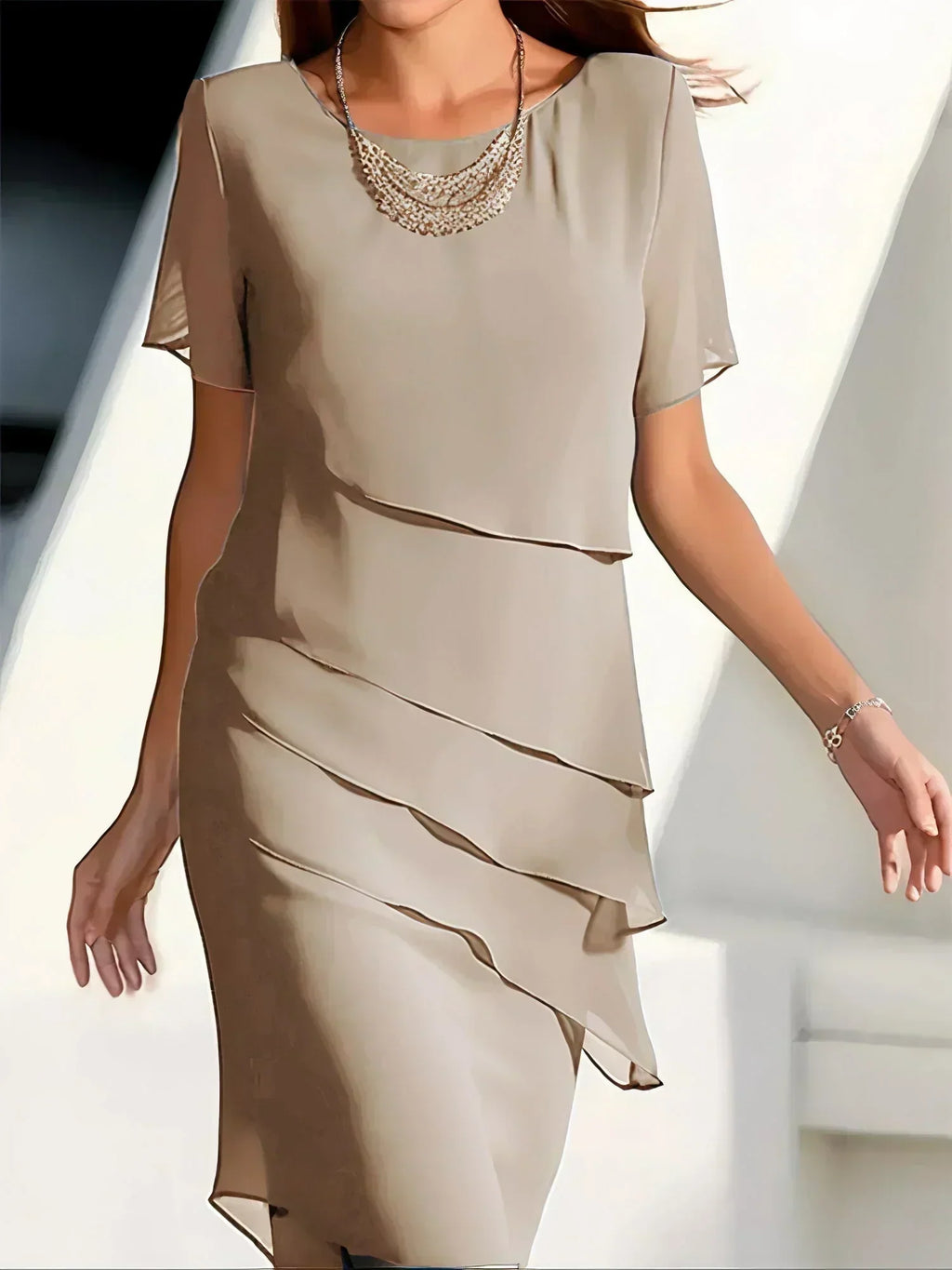 Anastasia | Bata Midi Lujosa De Capas