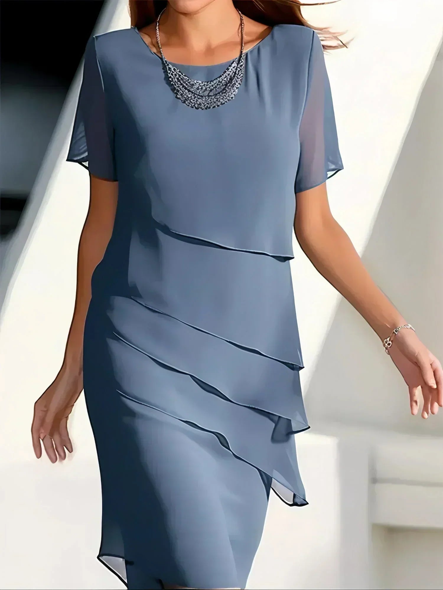 Anastasia | Bata Midi Lujosa De Capas